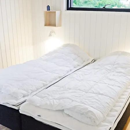 8 Person In Sj Lund Sjolund